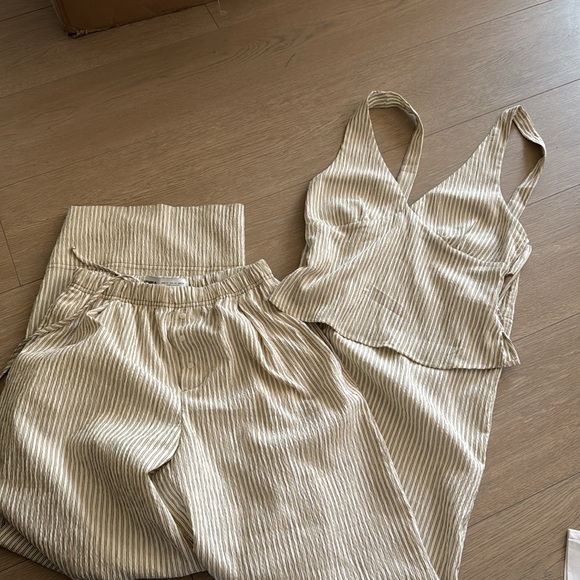 BERSHKA SET - Picture 3 of 5